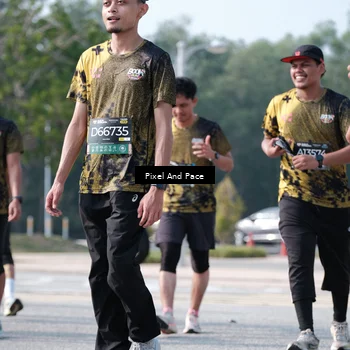 Runner Photo 6796117