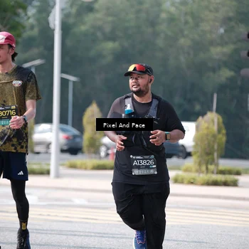 Runner Photo 6796138