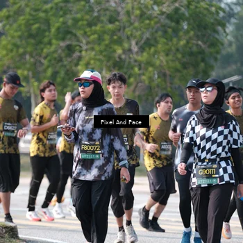 Runner Photo 6796165