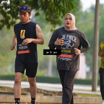 Runner Photo 6796185