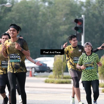 Runner Photo 6796215