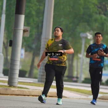 Runner Photo 6796271