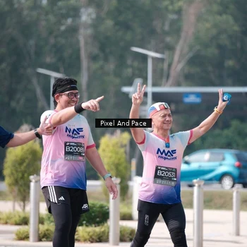 Runner Photo 6796273