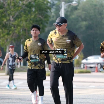 Runner Photo 6796386