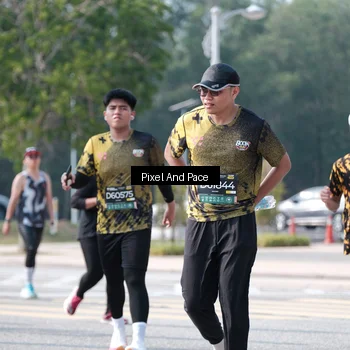 Runner Photo 6796393