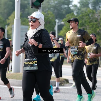 Runner Photo 6796442