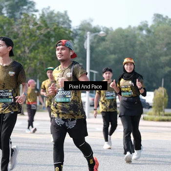 Runner Photo 6796458