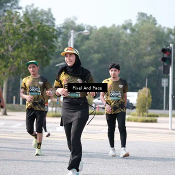 Runner Photo 6796471