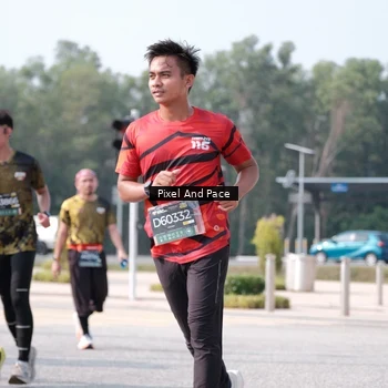Runner Photo 6796498