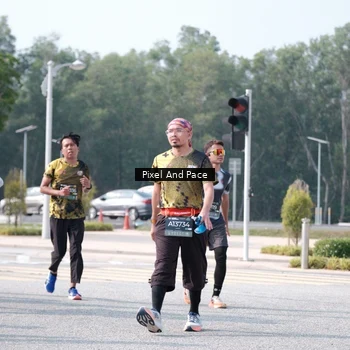 Runner Photo 6796523