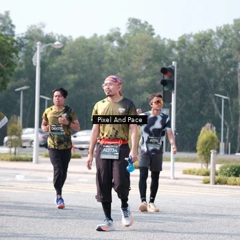 Runner Photo 6796529