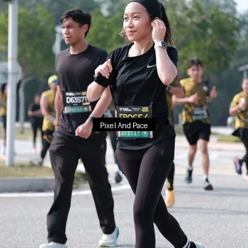 Runner Photo 6796545
