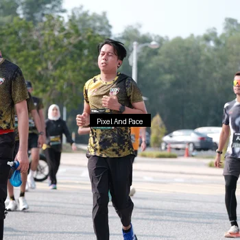 Runner Photo 6796550