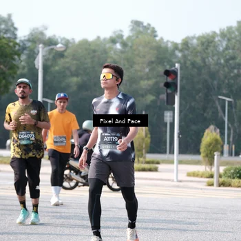 Runner Photo 6796578