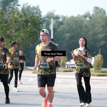 Runner Photo 6796601