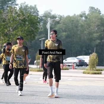 Runner Photo 6796615