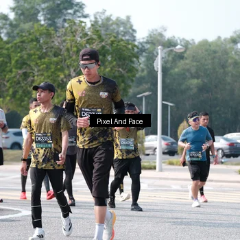 Runner Photo 6796621