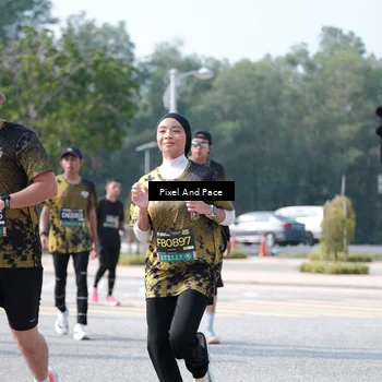 Runner Photo 6796630