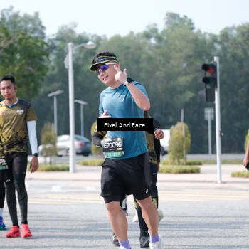 Runner Photo 6796638