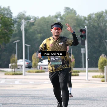 Runner Photo 6796659
