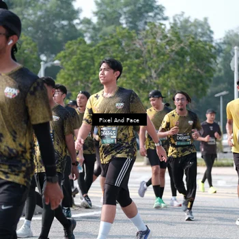 Runner Photo 6796702
