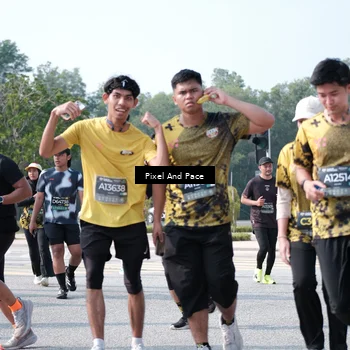 Runner Photo 6796733