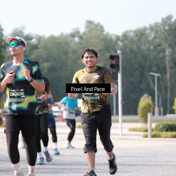 Runner Photo 6796749