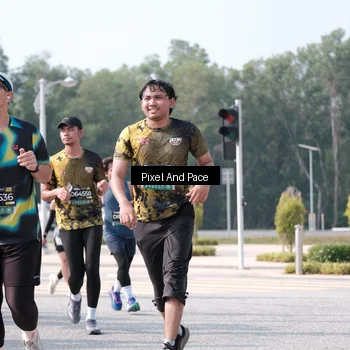 Runner Photo 6796765