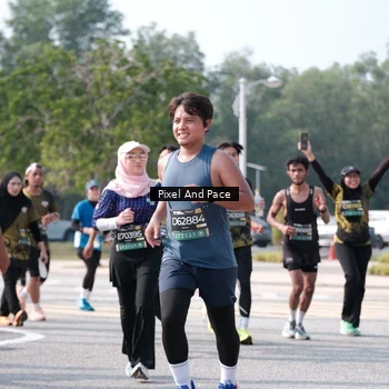 Runner Photo 6796782