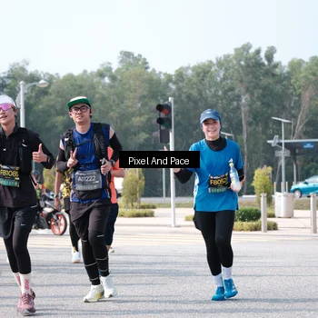 Runner Photo 6796842