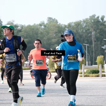 Runner Photo 6796853