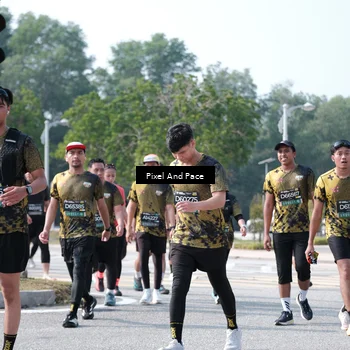Runner Photo 6796897
