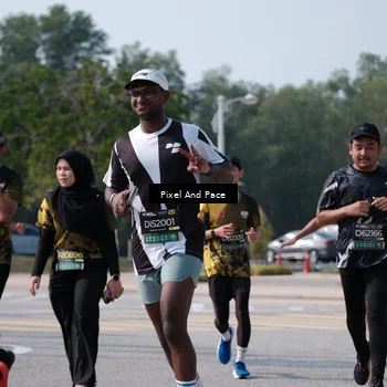 Runner Photo 6797056