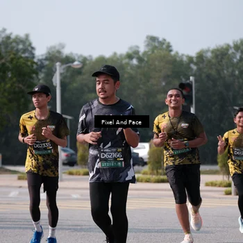 Runner Photo 6797078