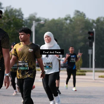 Runner Photo 6797608