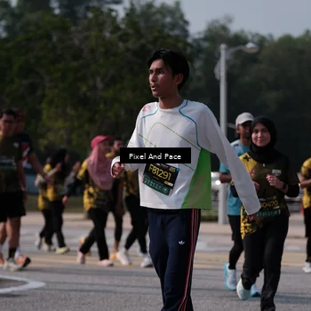 Runner Photo 6797752