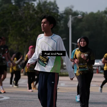 Runner Photo 6797771