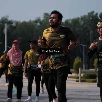 Runner Photo 6797864