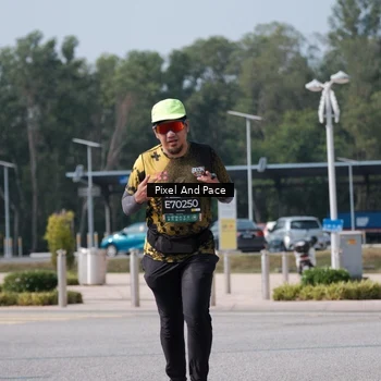 Runner Photo 6797999
