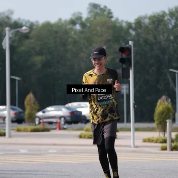 Runner Photo 6798035