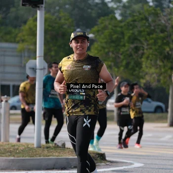 Runner Photo 6798060