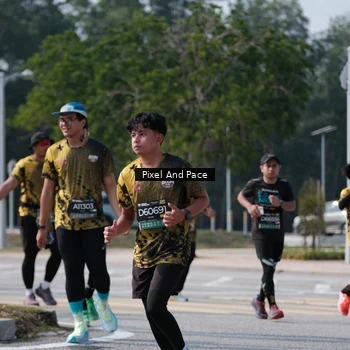 Runner Photo 6798069
