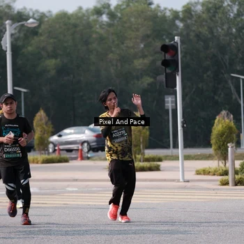 Runner Photo 6798090