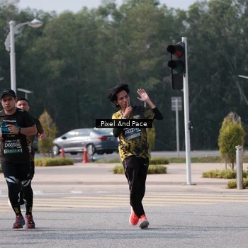 Runner Photo 6798098