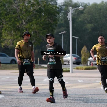 Runner Photo 6798099