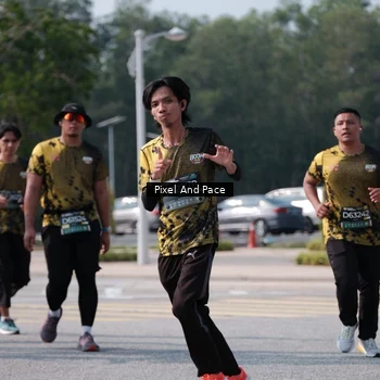Runner Photo 6798102