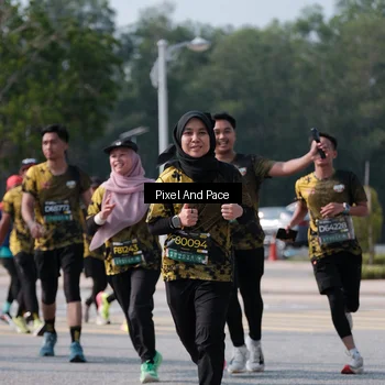 Runner Photo 6798166