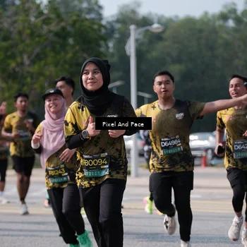 Runner Photo 6798170