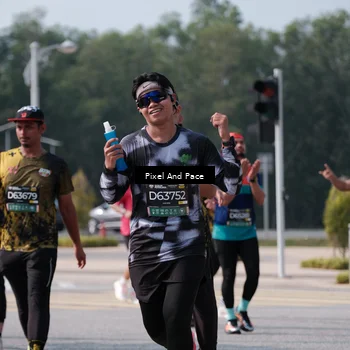 Runner Photo 6798191