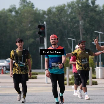 Runner Photo 6798195